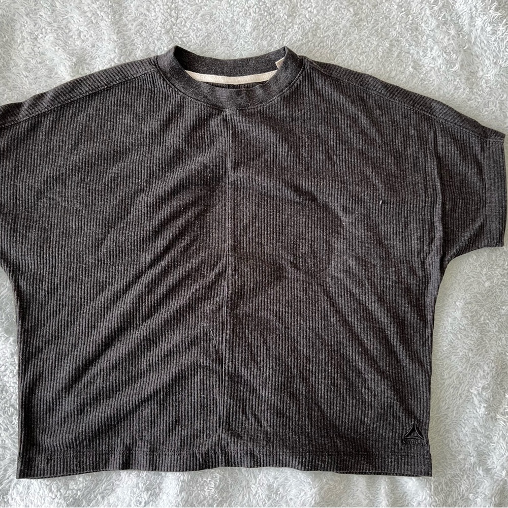 Reebok Gray Boxy Short Sleeve T-Shirt